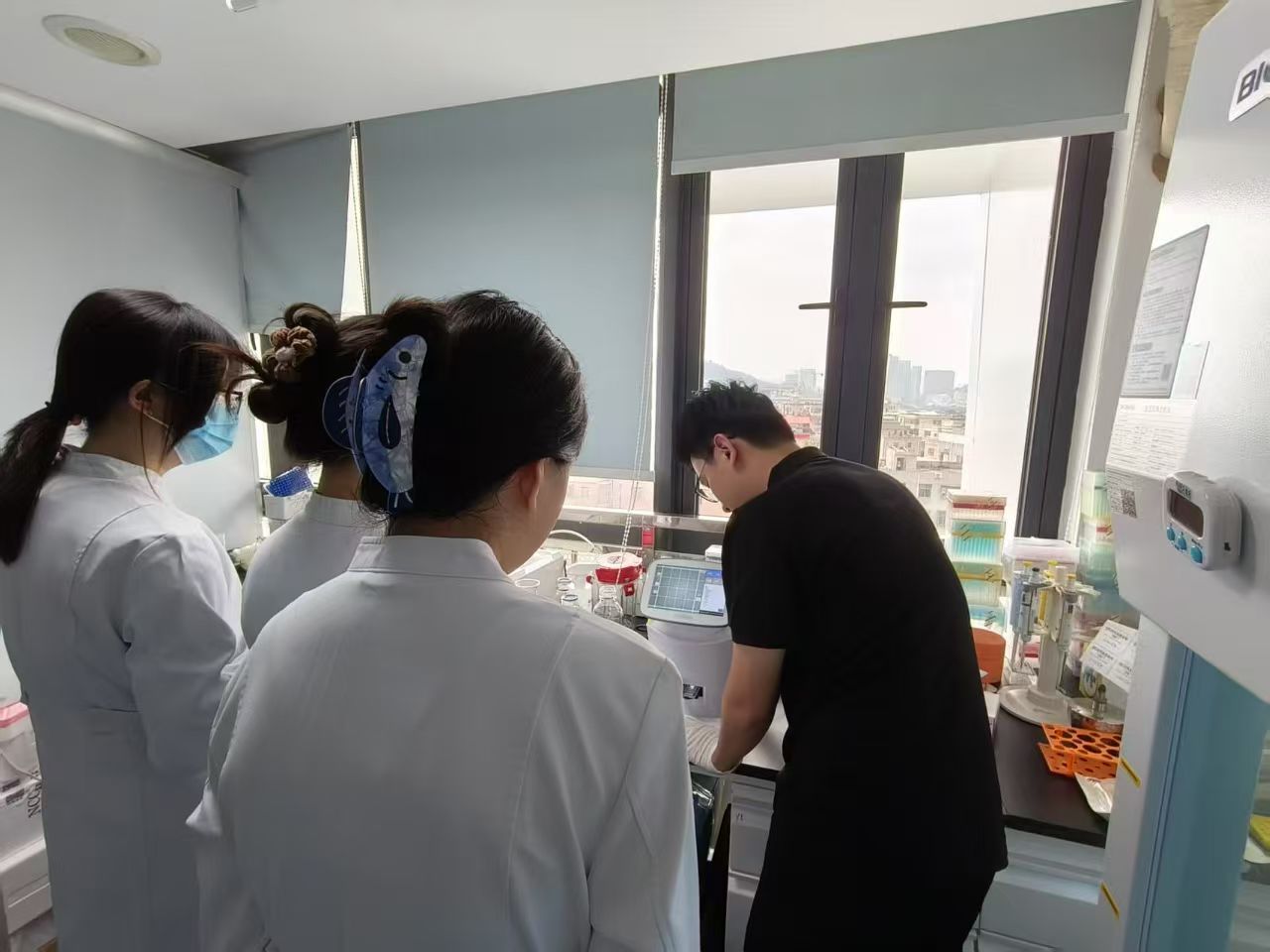 市場(chǎng)服務(wù) | 走進(jìn)實(shí)驗(yàn)室，傾聽(tīng)用戶(hù)需求